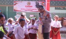 Sambut Hari Jadi ke-78 Polwan, Polwan Polda Papua Barat Gelar Syukuran dan Bakti Sosial di SD Negeri 15 Maripi